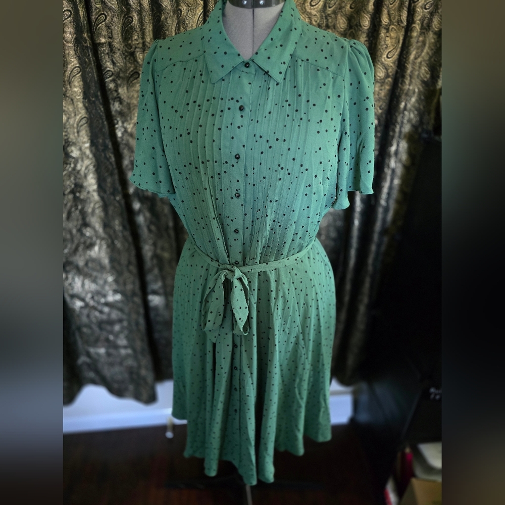 Elegant Green Polka Dot Dress